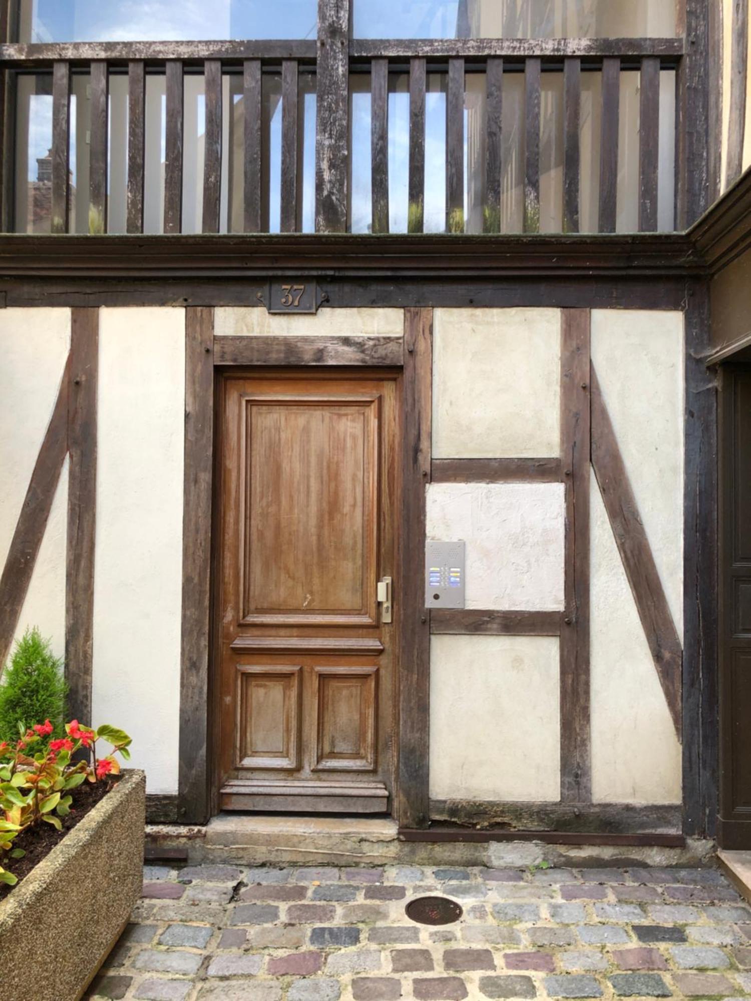 Le Paillot De Montabert Hyper Centre Classe Troyes Exterior photo